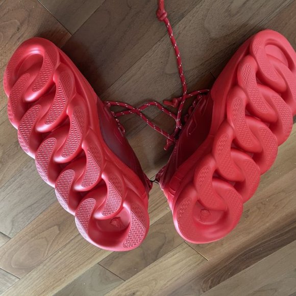 Versace Chain Reaction Shoes NEW RED Size 43 Made in Italy 647 - 886 - 7141 - Picture 3 of 4